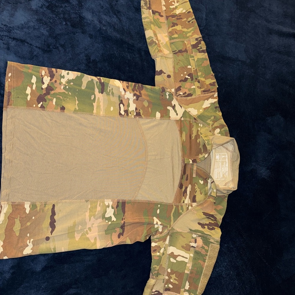 Army Flame Resistant Combat Top - Men Large